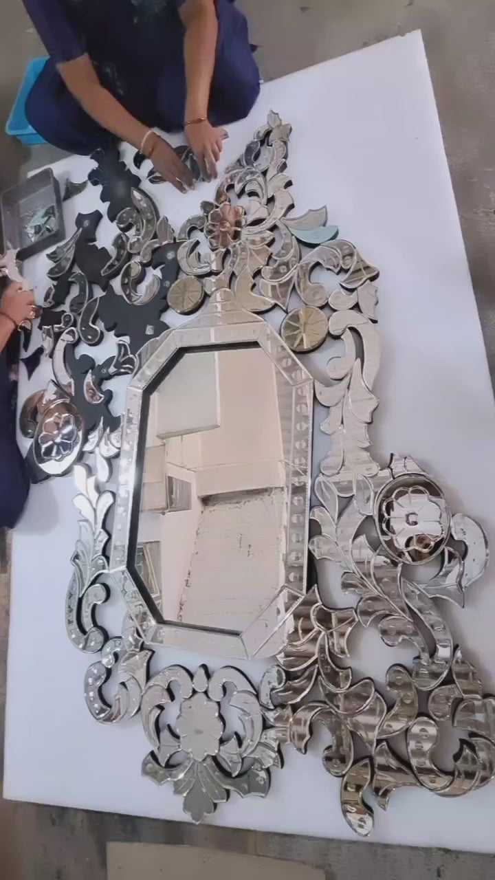 Addicta Luxury Venetian Mirror
