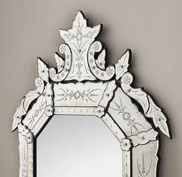 Royal Venetian Mirror AID-28