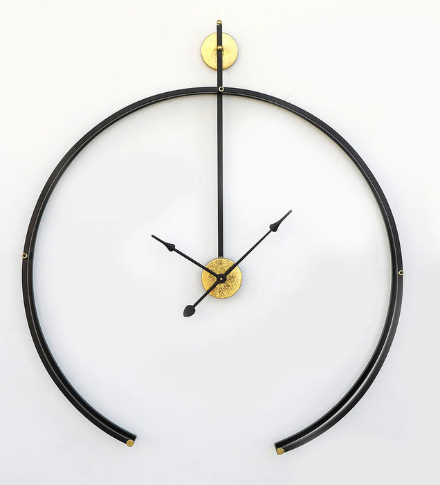 Black Metal Analog Wall Clock with Golden Centre